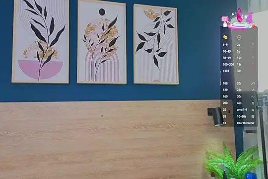 SarahMiler  online show from 1, 10, 2025