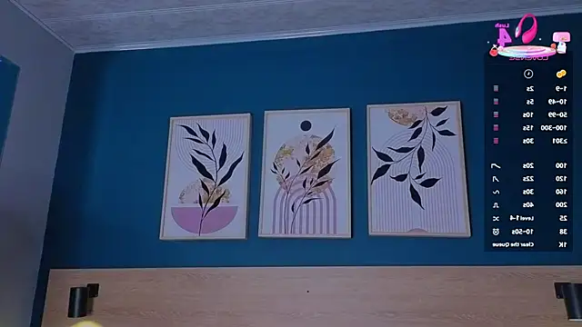 SarahMiler  online show from 17, 10, 2025