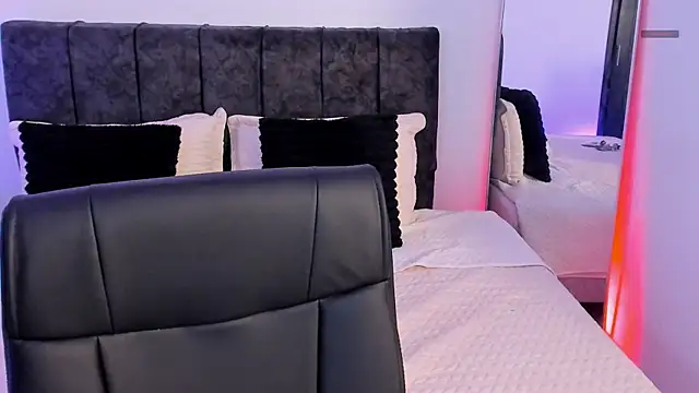 Snapshot of Taylormaxwell chatting on 7, 5, 2026 Taylormaxwell online show from 7, 5, 2026