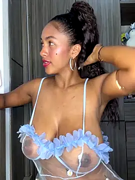 Mia sweet80 online show from 13, 9, 2025