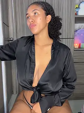 Mia sweet80 online show from 16, 9, 2025