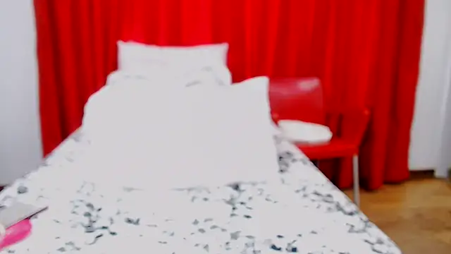 SexyBustyBoobs online show from 28, 7, 2026