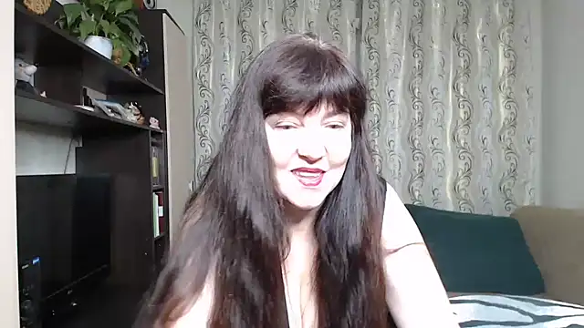 Snapshot of Illusionq chatting on 18, 11, 2025 Illusionq online show from 18, 11, 2025