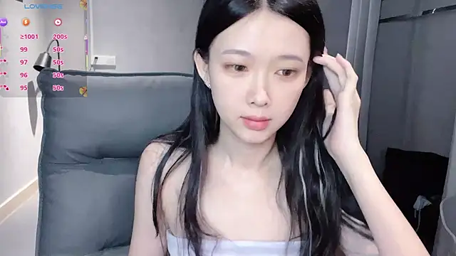 NiNi-baby520 online show from 27, 11, 2025