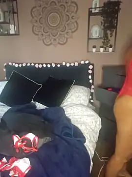 Snapshot of LonelyLucinda chatting on 28, 9, 2025 LonelyLucinda online show from 28, 9, 2025