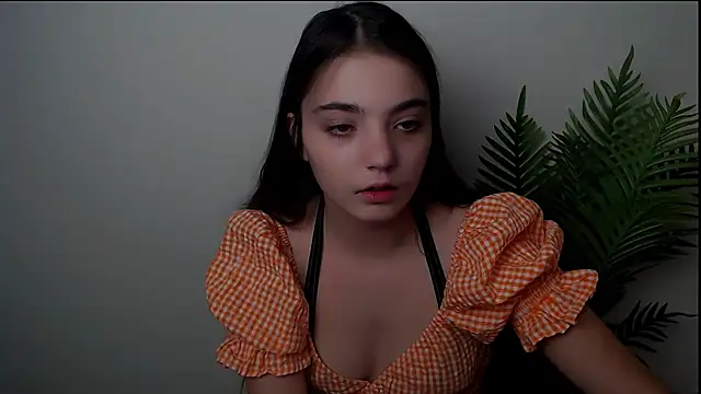 Snapshot of Sun_Shine__ chatting on 11, 9, 2025 Sun Shine online show from 11, 9, 2025