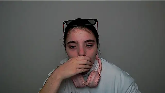 Snapshot of Sun_Shine__ chatting on 29, 10, 2025 Sun Shine online show from 29, 10, 2025