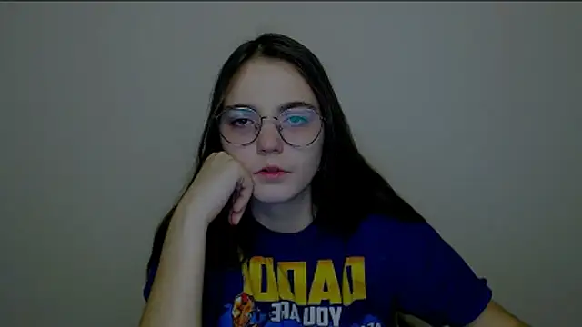 Snapshot of Sun_Shine__ chatting on 9, 11, 2025 Sun Shine online show from 9, 11, 2025