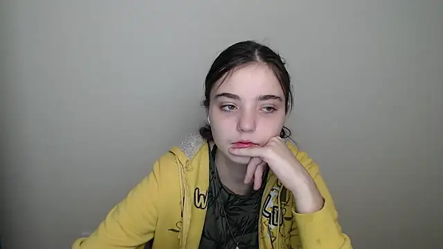 Snapshot of Sun_Shine__ chatting on 20, 11, 2025 Sun Shine online show from 20, 11, 2025