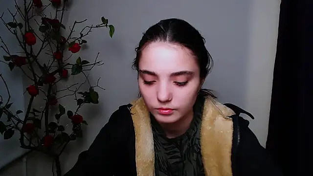 Snapshot of Sun_Shine__ chatting on 22, 11, 2025 Sun Shine online show from 22, 11, 2025