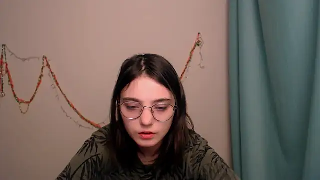 Snapshot of Sun_Shine__ chatting on 7, 2, 2026 Sun Shine online show from 7, 2, 2026