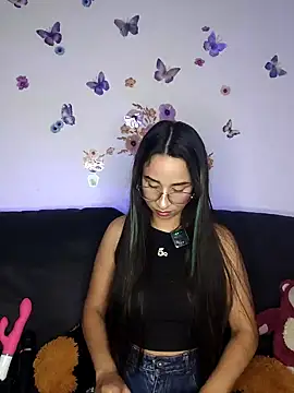 Snapshot of issis22 chatting on 14, 1, 2026 issis22 online show from 14, 1, 2026