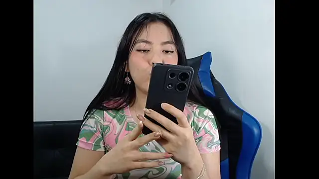 EloiseJun online show from 22, 3, 2026