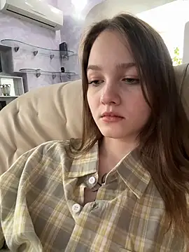 MichelleRoux online show from 10, 9, 2025