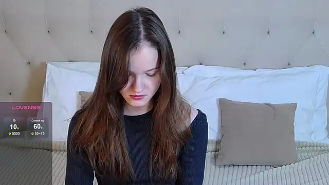 MichelleRoux online show from 6, 10, 2025