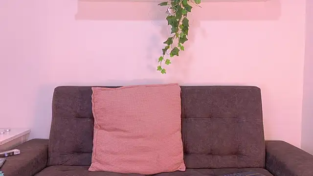 Snapshot of TiffValentinee_ chatting on 7, 3, 2026 TiffValentinee online show from 7, 3, 2026