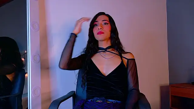 Snapshot of TiffValentinee_ chatting on 9, 3, 2026 TiffValentinee online show from 9, 3, 2026