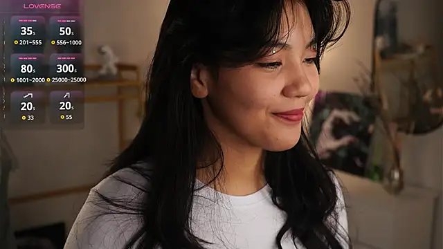 Snapshot of MoiraEger chatting on 13, 10, 2025 MoiraEger online show from 13, 10, 2025