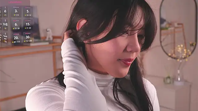 Snapshot of MoiraEger chatting on 11, 11, 2025 MoiraEger online show from 11, 11, 2025