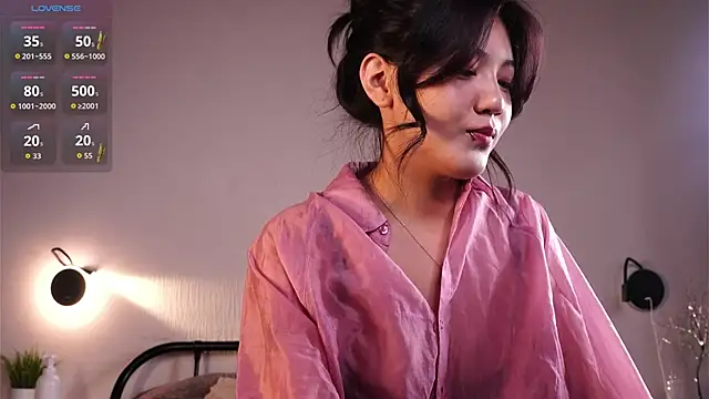 MoiraEger online show from 2, 4, 2026