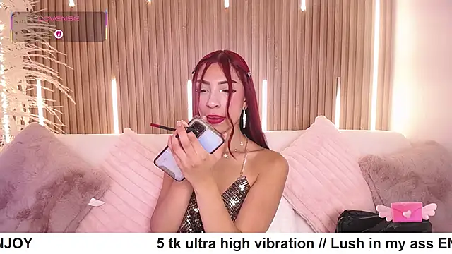 MylaDreams online show from 18, 9, 2025