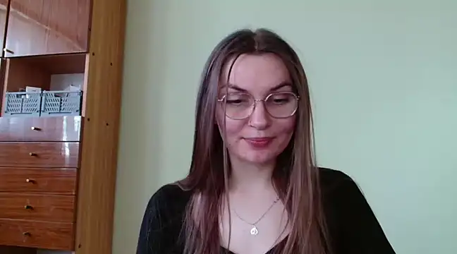 LooveELLYx online show from 31, 1, 2025