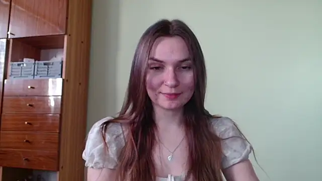 LooveELLYx online show from 3, 2, 2025