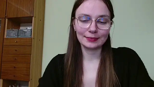 LooveELLYx online show from 12, 2, 2025