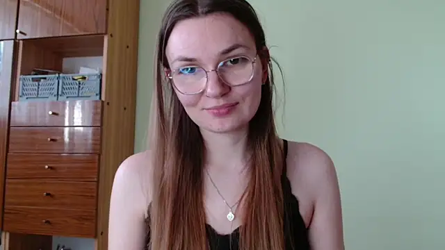 LooveELLYx online show from 14, 4, 2026