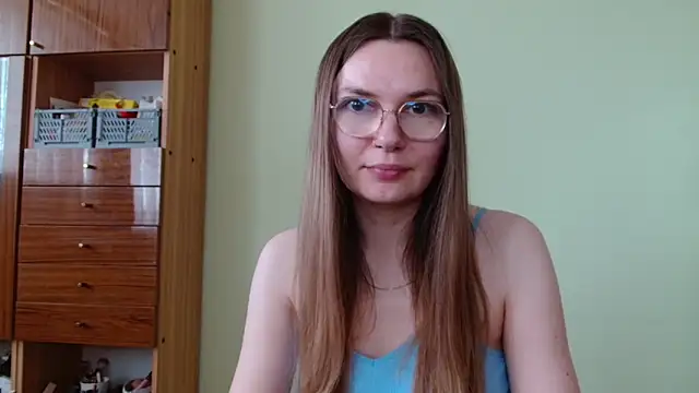 Snapshot of LooveELLYx chatting on 16, 6, 2026 LooveELLYx online show from 16, 6, 2026