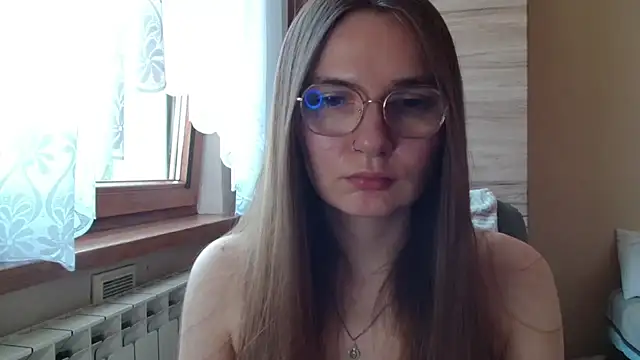 Snapshot of LooveELLYx chatting on 27, 6, 2026 LooveELLYx online show from 27, 6, 2026