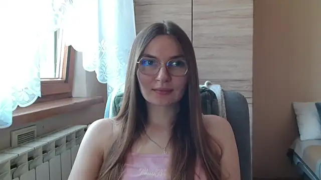 Snapshot of LooveELLYx chatting on 3, 7, 2026 LooveELLYx online show from 3, 7, 2026