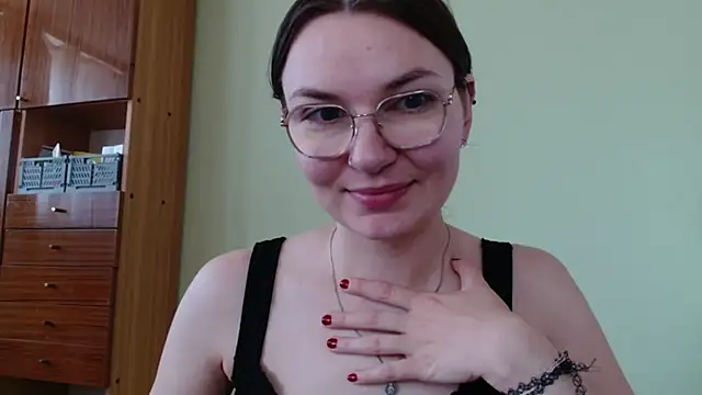 Snapshot of LooveELLYx chatting on 14, 7, 2026 LooveELLYx online show from 14, 7, 2026
