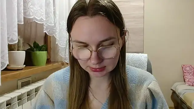 Snapshot of LooveELLYx chatting on 19, 7, 2026 LooveELLYx online show from 19, 7, 2026