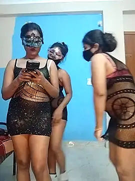 Sexy dolls online show from 25, 11, 2025