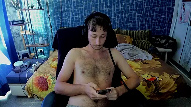 CuteBoy228 online show from 11, 7, 2026
