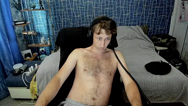 CuteBoy228 online show from 28, 7, 2026