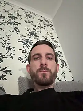Big8inchUncutCock online show from 17, 6, 2026