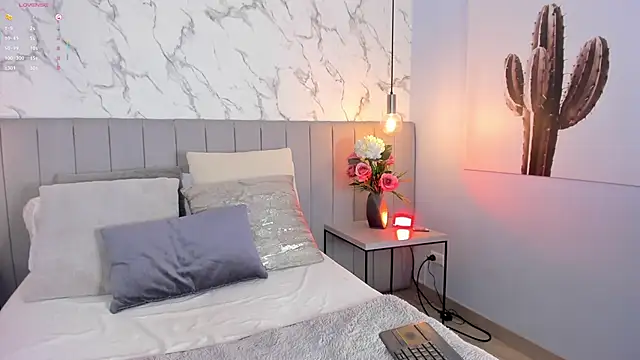 Karlla Brown online show from 23, 4, 2026