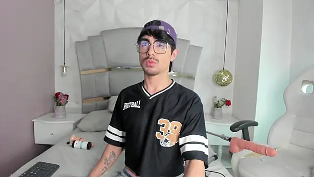 BryCams3 online show from 12, 9, 2025