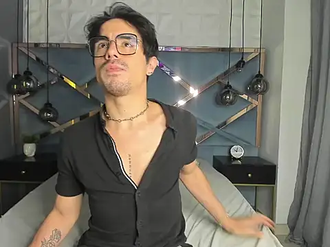 BryCams3 online show from 23, 9, 2025