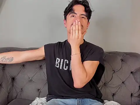 BryCams3 online show from 22, 11, 2025