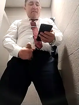 BigCristh79 online show from 4, 12, 2025