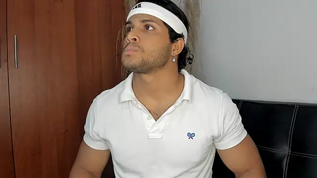 Snapshot of Evansdark1 chatting on 20, 11, 2025 Evansdark1 online show from 20, 11, 2025