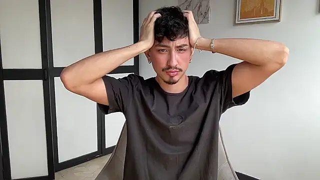 sweettaaron01 online show from 24, 2, 2026