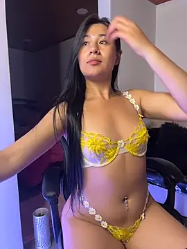 evelyn ch  online show from 3, 3, 2026