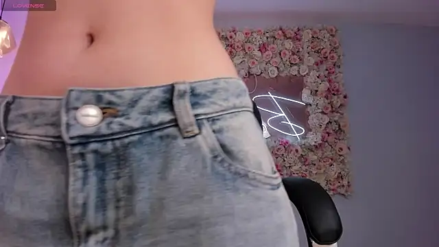 IsabellaMoreau online show from 26, 4, 2026