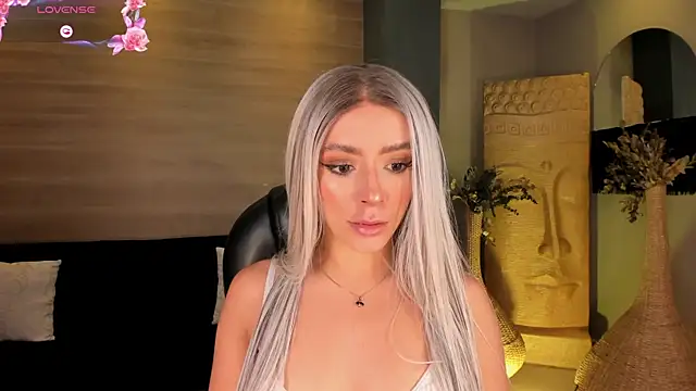 IsabellaMoreau online show from 27, 4, 2026