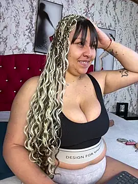 Larissa Antonella online show from 24, 4, 2026