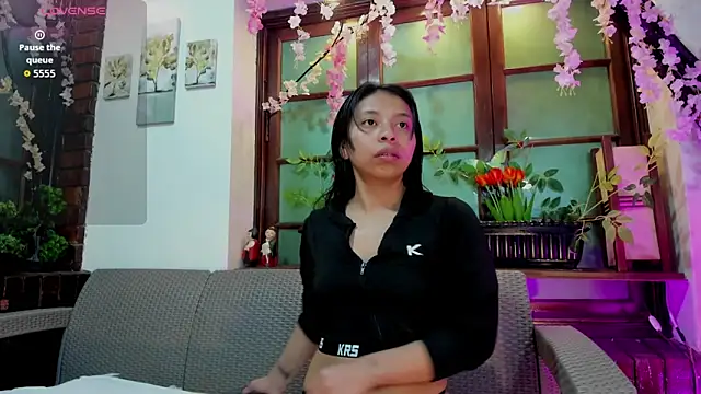 samara selene online show from 12, 6, 2026